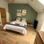Le Quarante Cinq -4 *