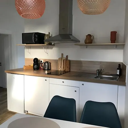 Apartment Le Quarante Cinq -4 Laval (Mayenne)